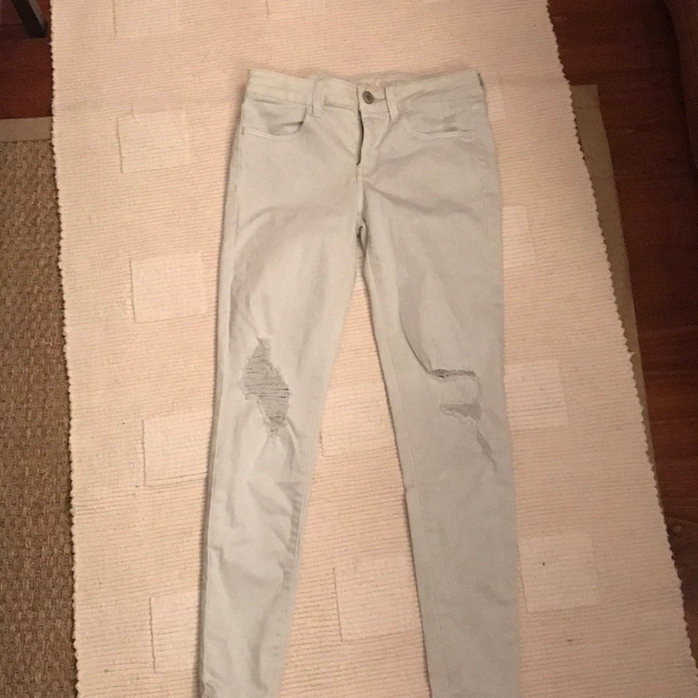 american eagle light blue ripped jeans